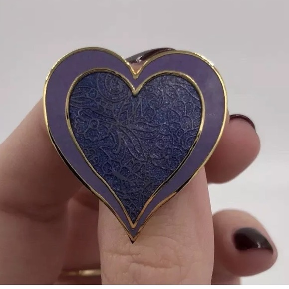 VINTAGE ISLE OF SKYE PURPLE AND GOLD HEART PIN - Picture 1 of 3